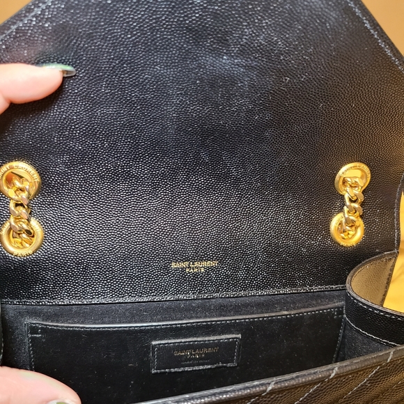 YSL BLACK MEDIUM ENVELOPE GOLD HARDWARE - Picture 11 of 12